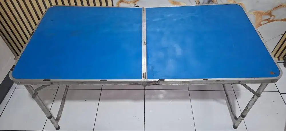 Meja Koper Lipat Portable dan Meja Kayu