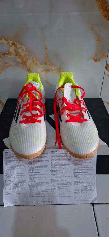Sepatu Futsal Adidas Model AD F50 Club IN