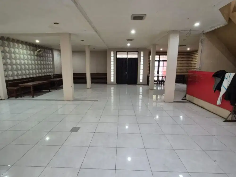 Ruang Usaha Strategis Dekat Kampus UNLA Karapitan Bandung