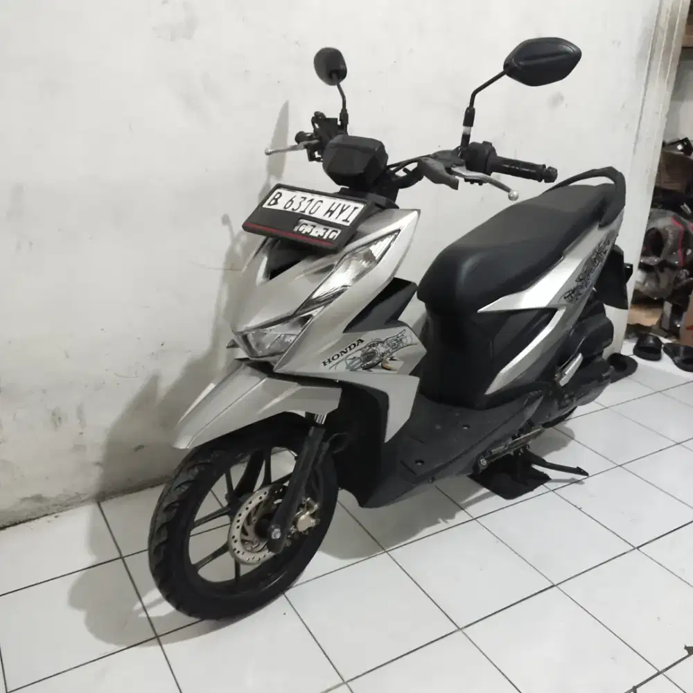 Honda Beat Street 2020 Orisinil Lengkap Bagus Mesin Aluss