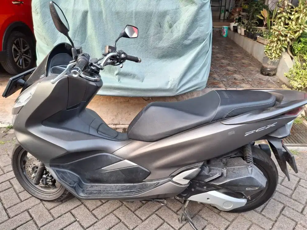 DIJUAL HONDA PCX CBS 2019 KM RENDAH