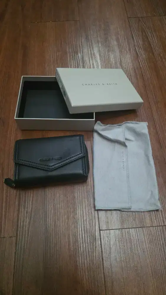 Dompet Charles & Keith Original black hitam
