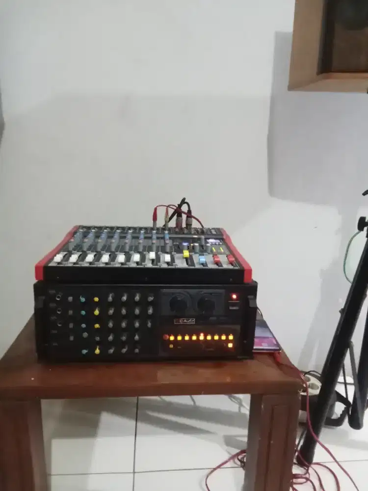 Borong / Satuan Power mixing karaoke & Mixer 8 channel
