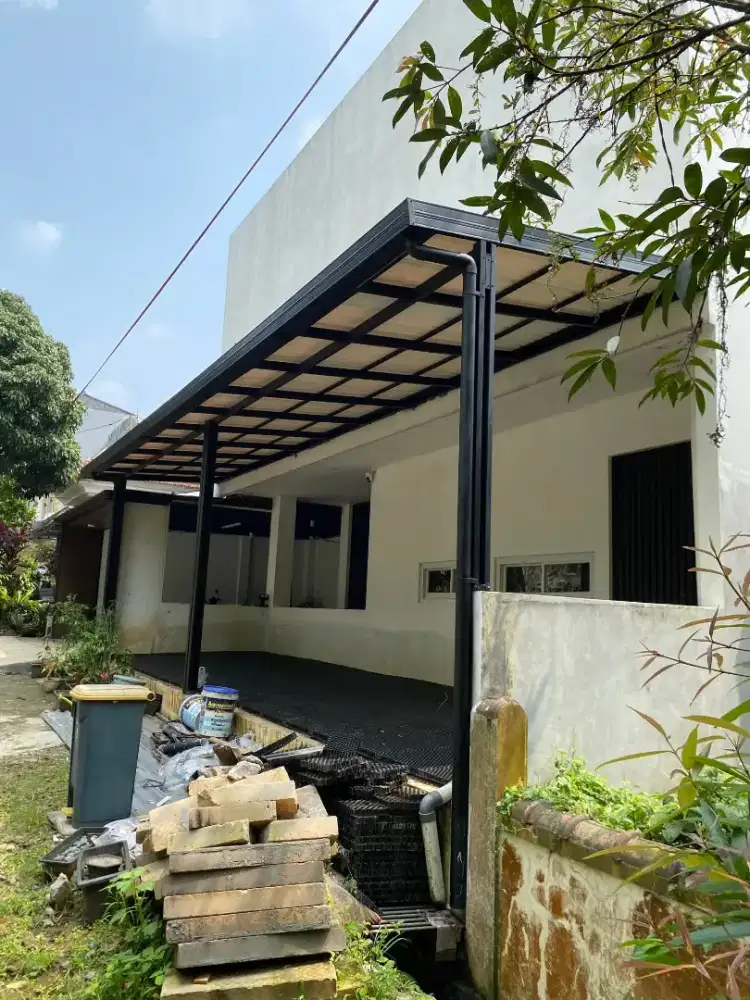 Kanopi baja ringan dan garasi