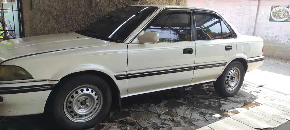 Toyota Corolla 1990 Bensin