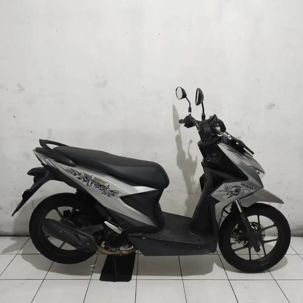 Honda Beat Street 2020 Orisinil Bagus lengkap Mesin Cakep