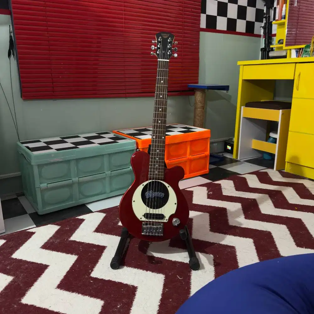 GITAR TRAVEL KECIL ADA SPEAKER DALEMNYA - PIGNOSE PGG-200 FULLSET