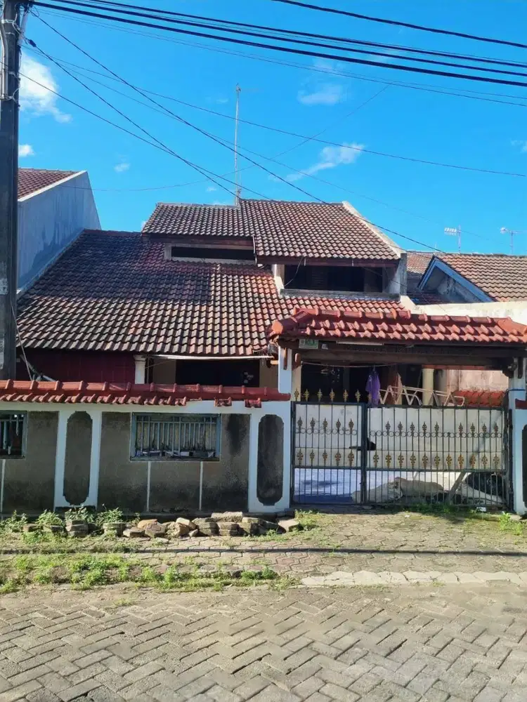 RUMAH STRATEGIS DI JANTUNG KOTA BEKASI DIJUAL BAWAH PASAR