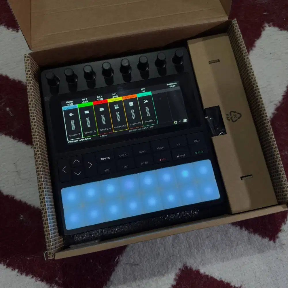 1010MUSIC BENTO (STANDALONE SAMPLING PRODUCTION)