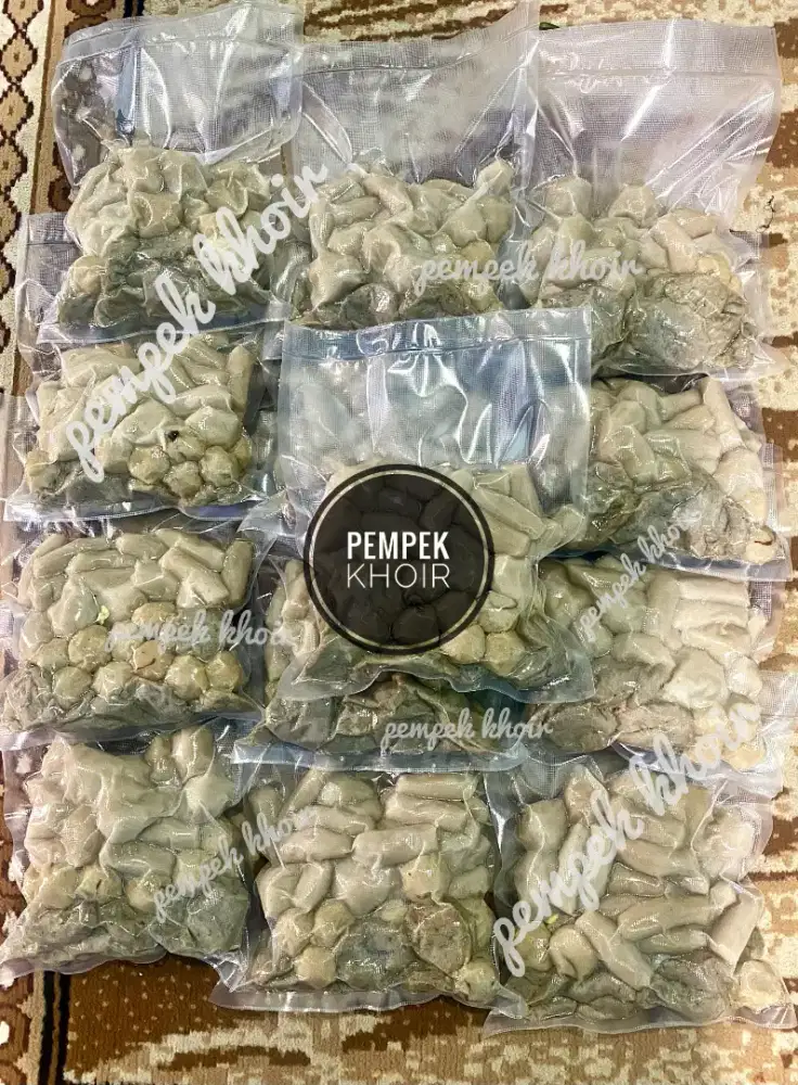 Pempek model tekwan Palembang