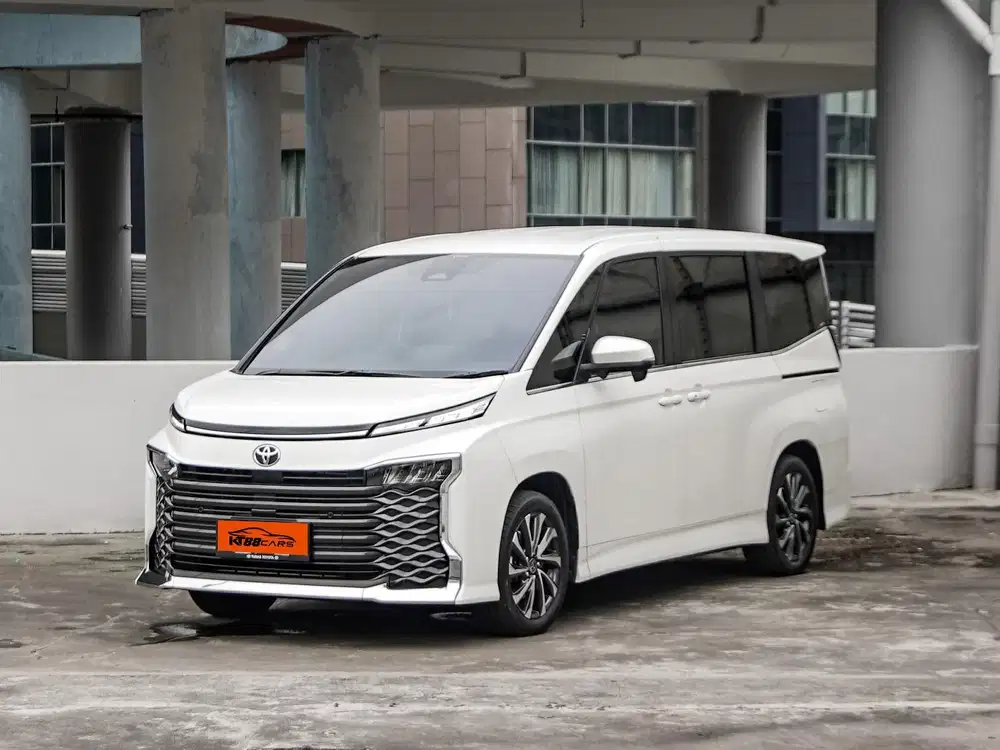 [Tdp 25jt ] TOYOTA VOXY 2.0 AT 2023 / 2024 PUTIH