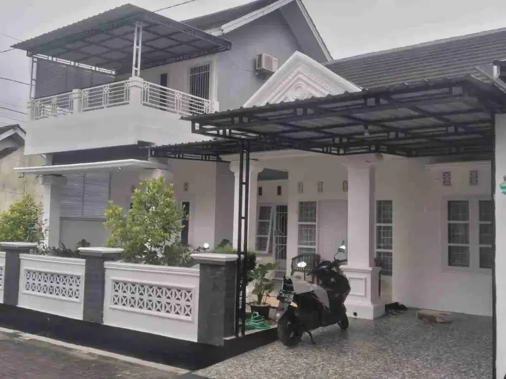 Rumah 2 lantai mewah perum Sapphire Karangwangkal dekat kampus Unsoed Purwokerto