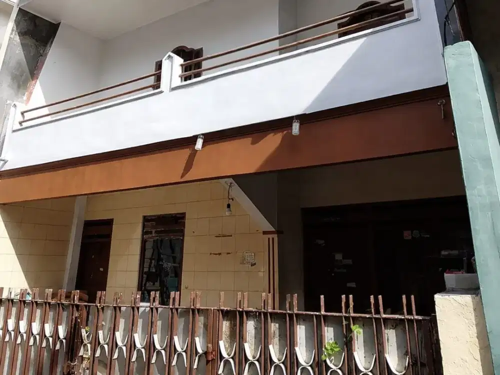 TERMURAH! Rumah di Tanjung Duren row jalan 1 mobil 6x13