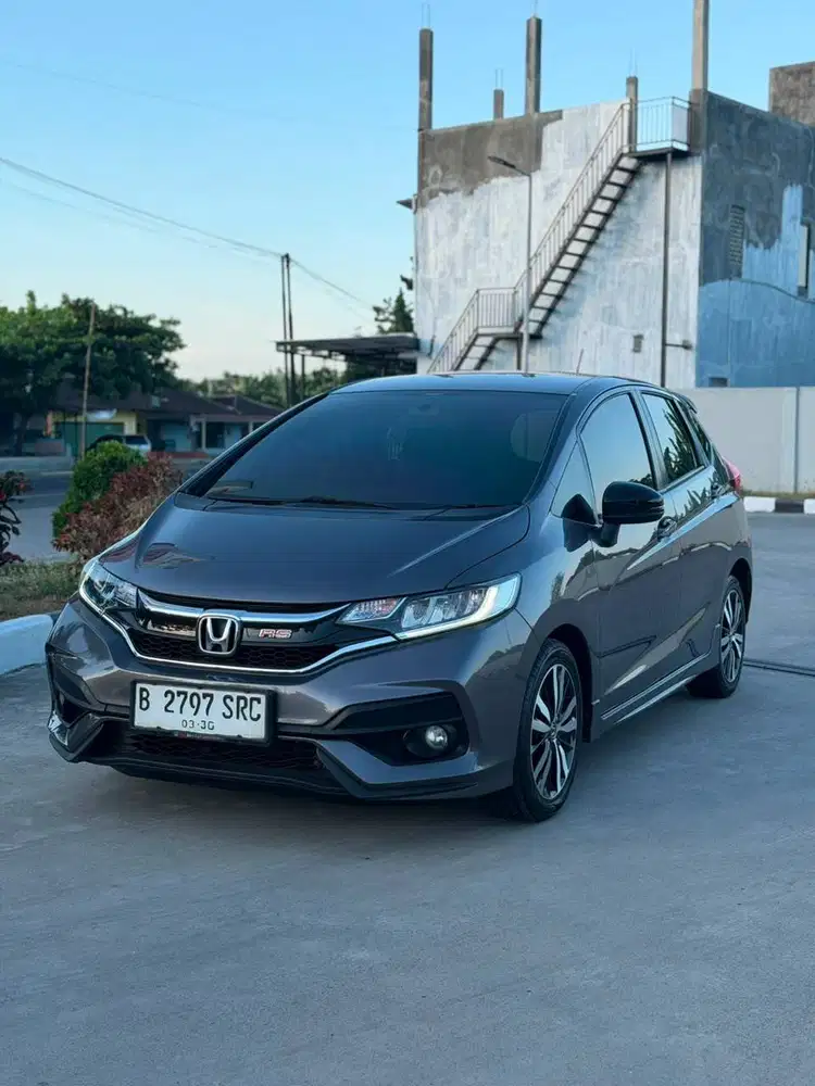 DIJUAL CEPAT HONDA JAZZ RS MATIC 2020