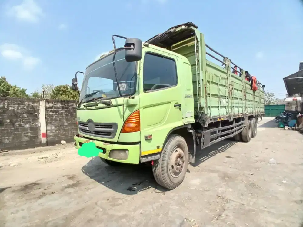Jual cepat truck hino tahun 2008
