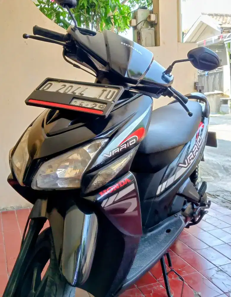 Honda Vario Agnes 110 Carbu 2009 Hitam mulus siap pakai.