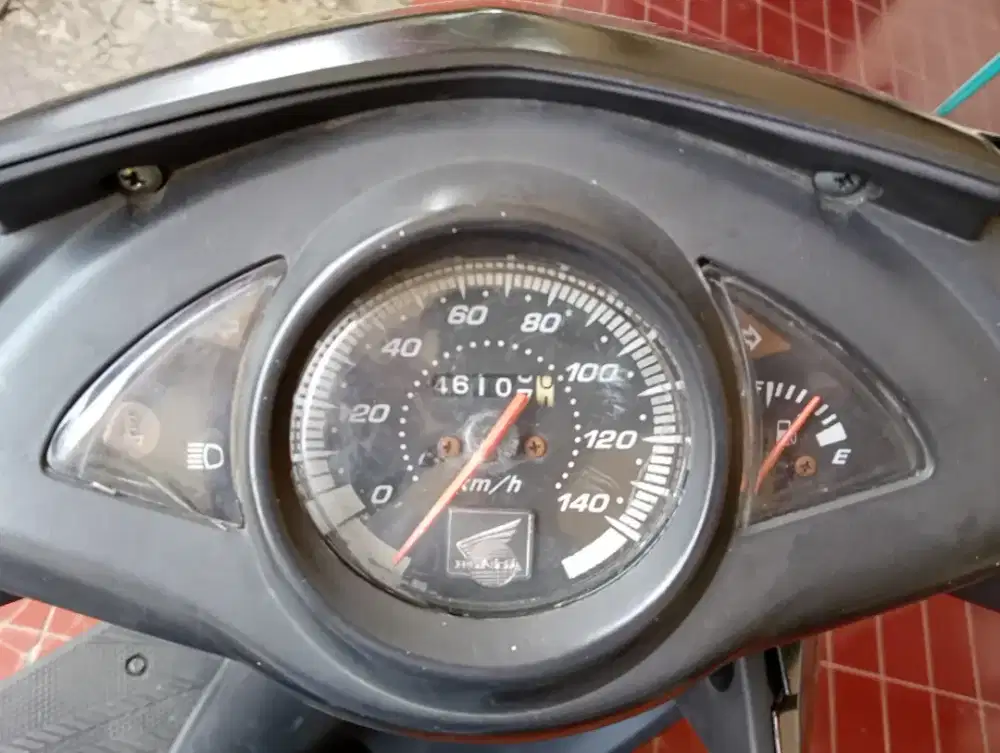 Honda Vario Agnes 110 Carbu 2009 Hitam mulus siap pakai.
