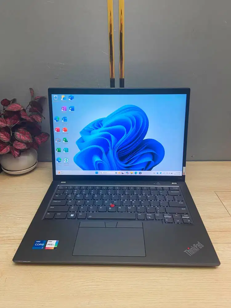 Laptop Lenovo Thinkpad T14s G3 Core i7-1260P RAM 16GB 14inch N-ETM