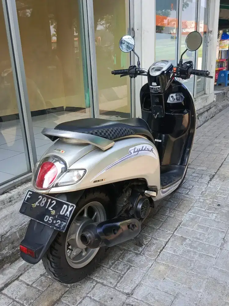 Scoopy donut 2017 F kota siap pakai