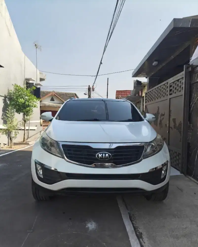 KIA Sportage Platinum, Matic, Putih, 2013