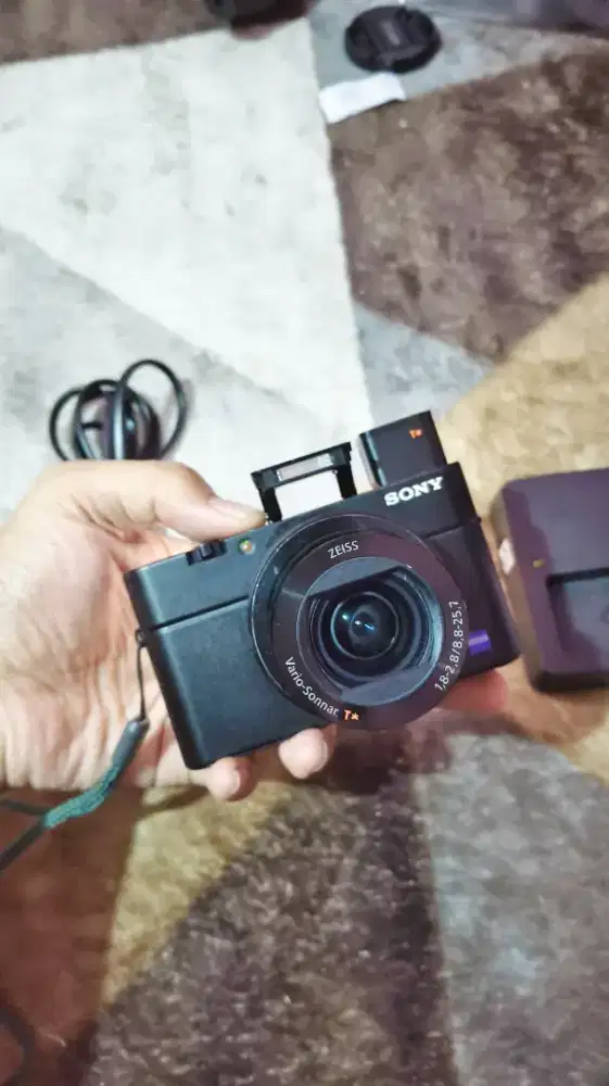 Kamera sony rx100 mark iii