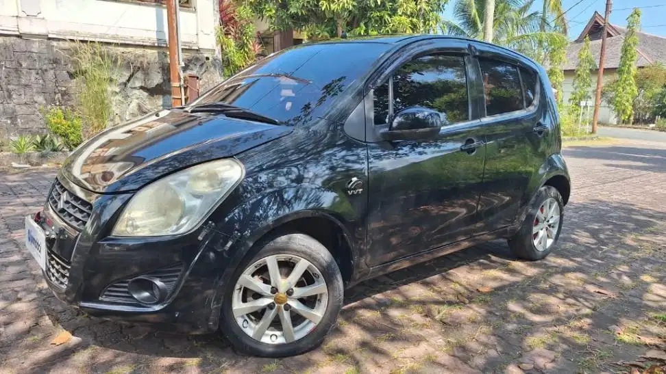Low KM Suzuki Splash 1.2 GL Bensin-MT 2015 KTZP