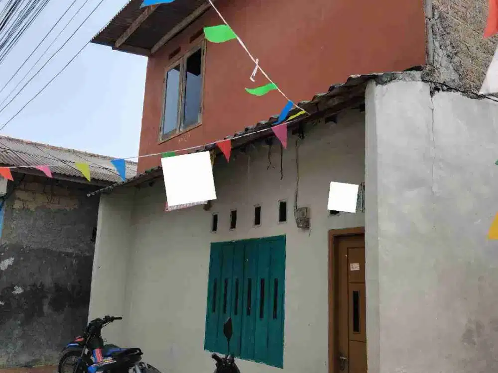 di jual rumah kontrakan  4 petakan