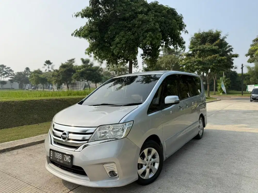 Nissan Serena HWS Panoramic 2013 Silver