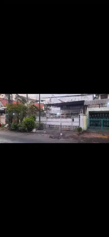Disewakan runah usaha