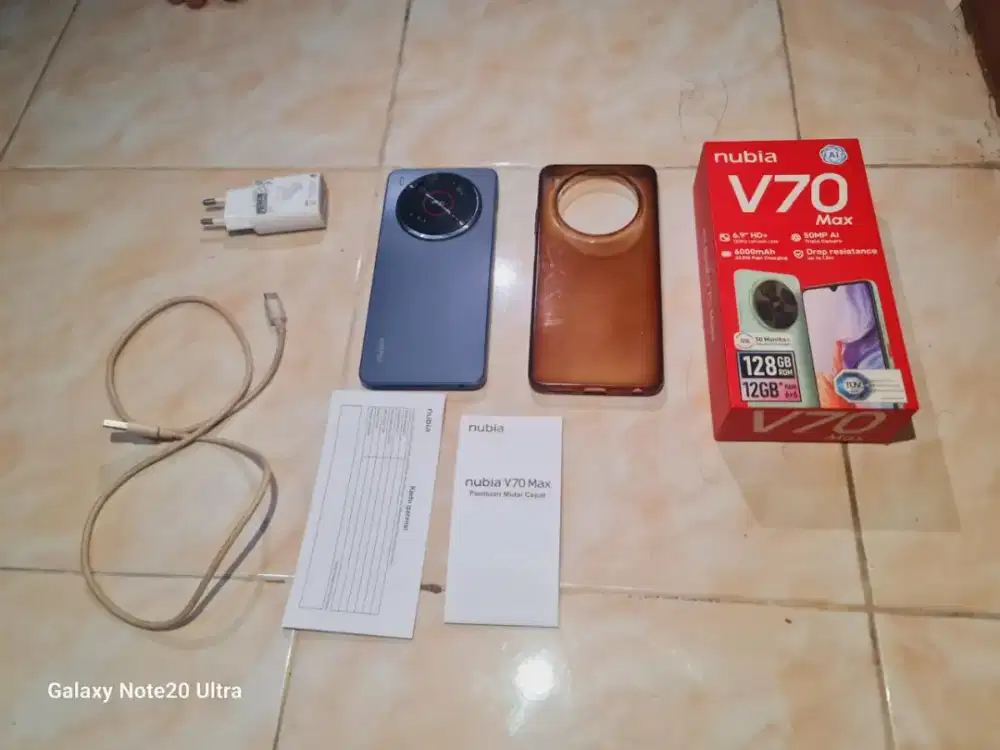 HANDPHONE  NUBIA V70