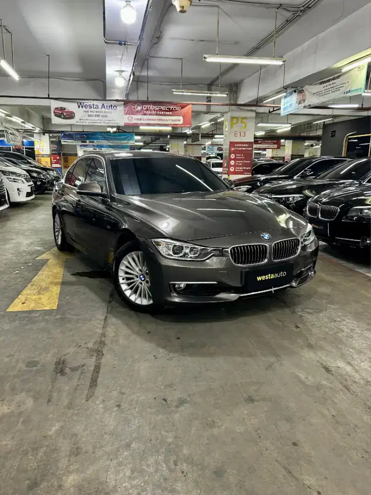 BMW 320i Luxury F30 2015 nik 2014 Terawat