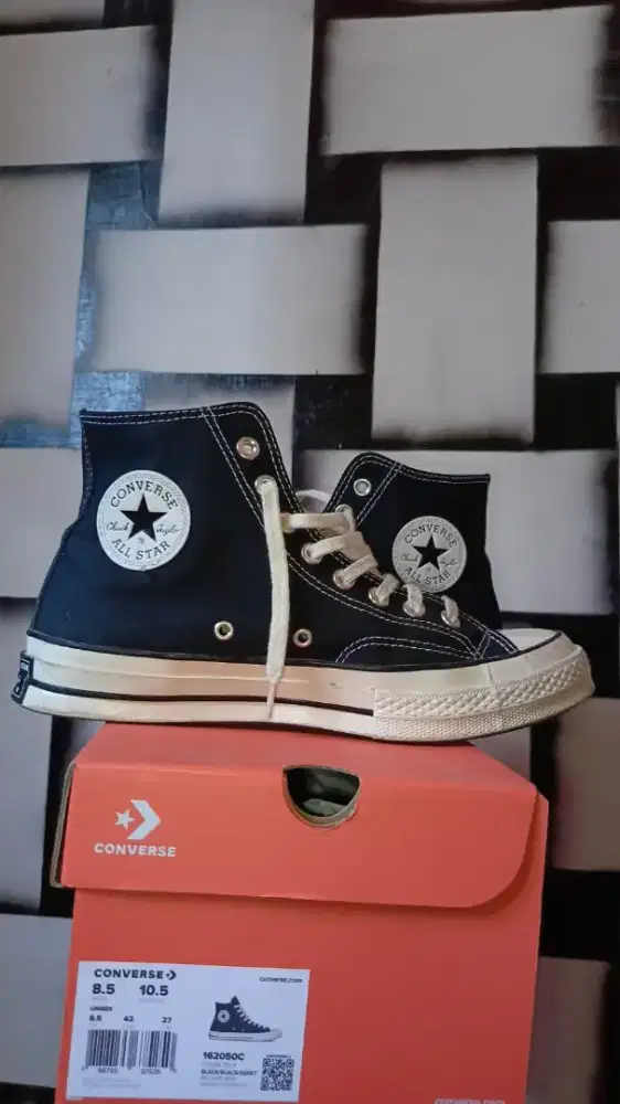 Sepatu converse