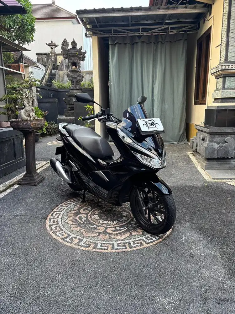 Pcx cbs 2019 warna hitam mulus