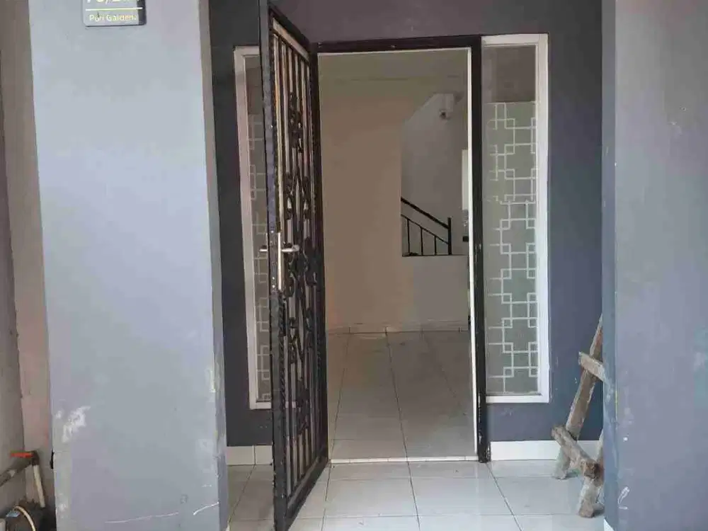 dijual rumah puri gardena