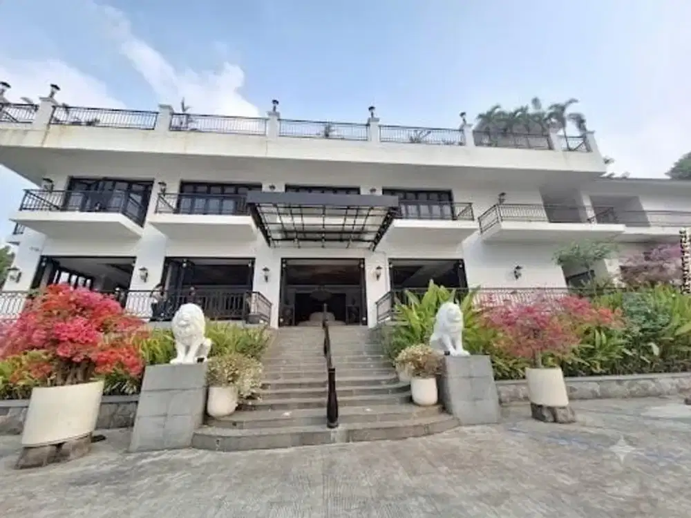 Gedung 3 Lantai Dijual Cepat Lokasi Komersial Premium Di Sentul