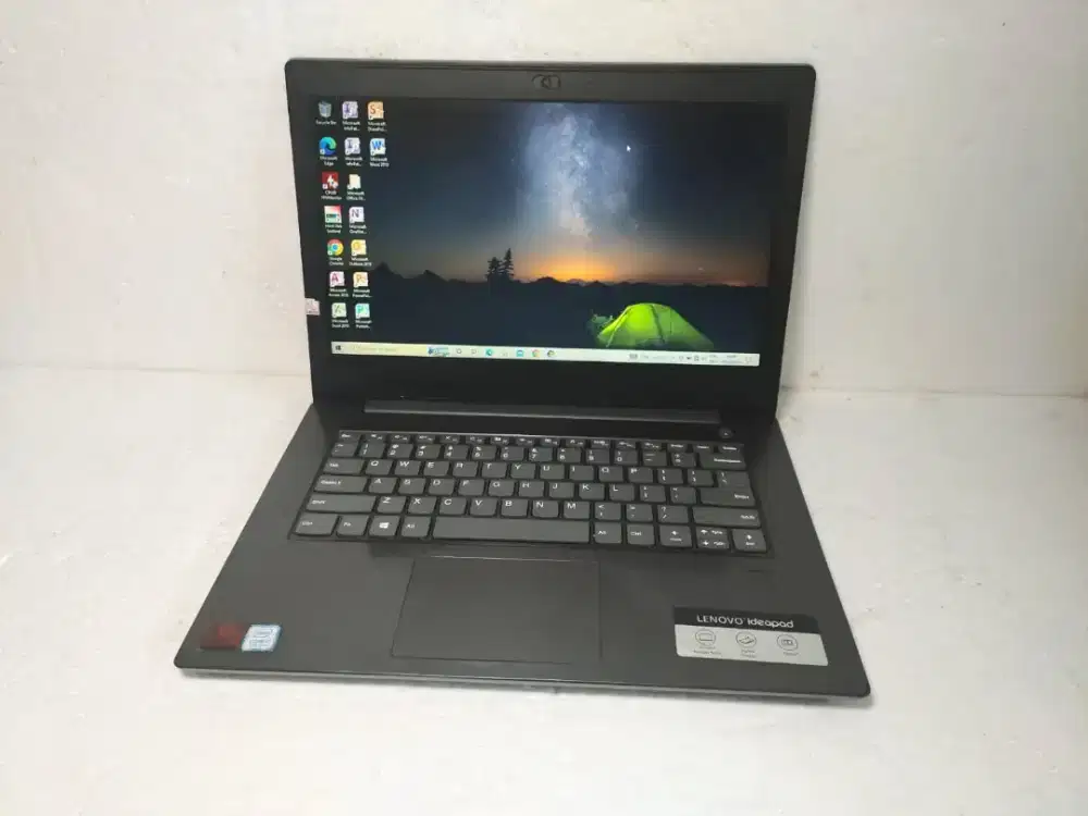 B698 Lenovo v330-14IKB core i7-8550U generasi 8 Ram 12GB ddr4 hdd 1TB