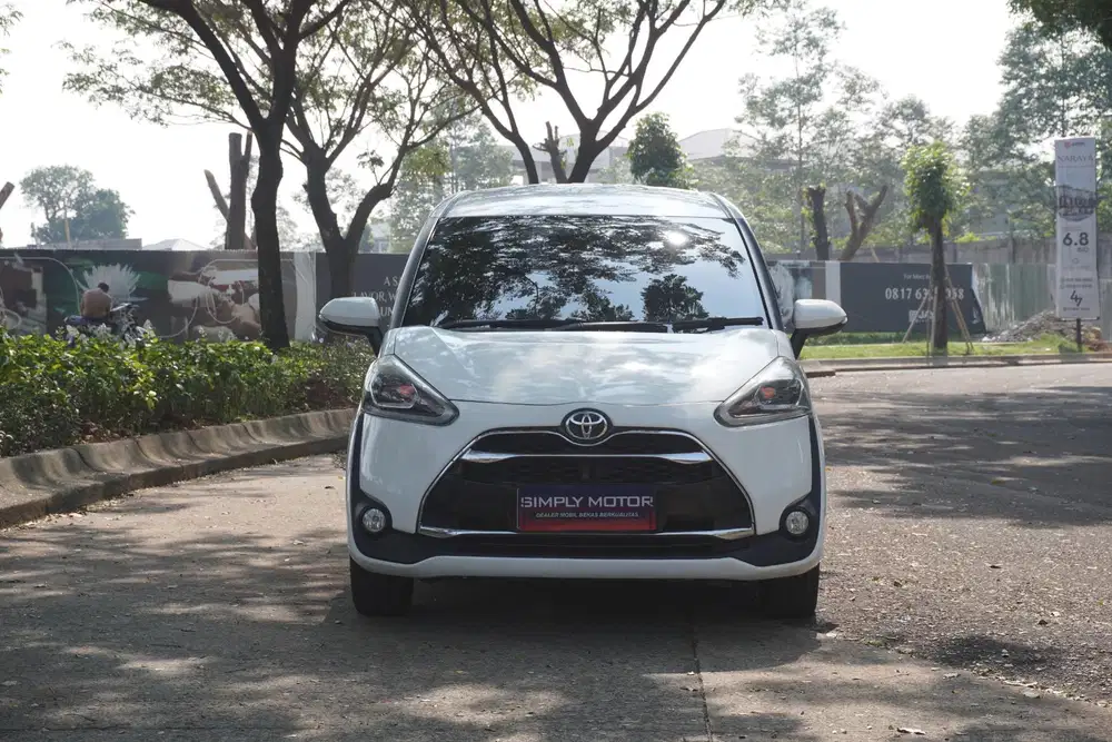 [LOW KM] Toyota Sienta Q 1.5 AT Tahun 2017