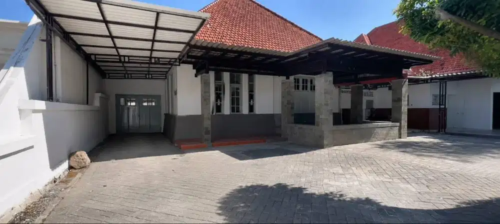 Dijual Rumah Siap Huni dekat Raya Darmo Cocok untuk Usaha atau Kantor
