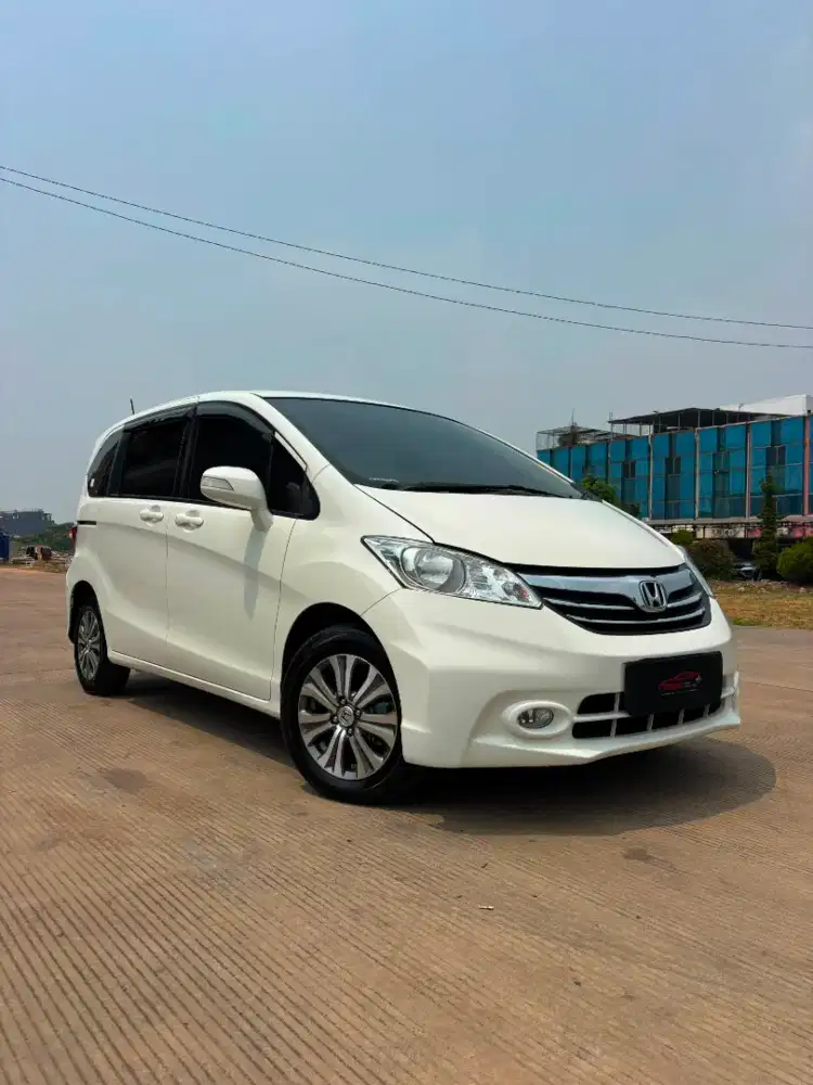 Honda Freed SD matic 2015 bekas murah