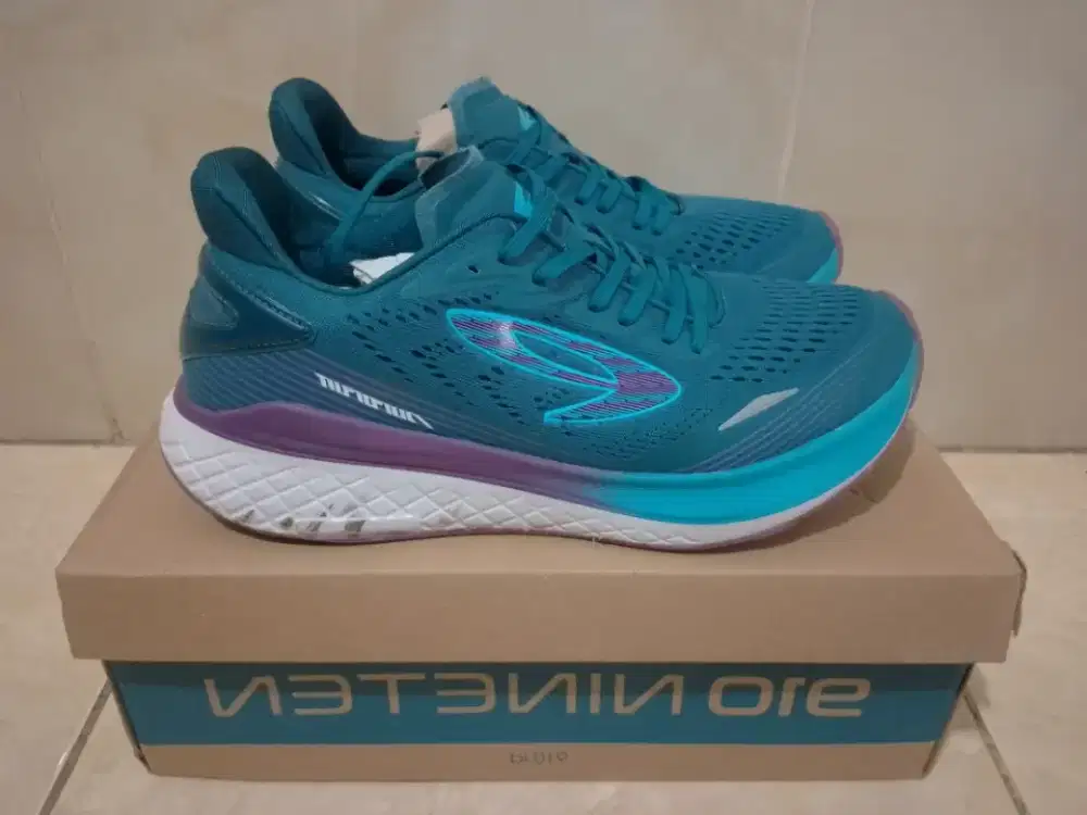 Sepatu Running Lari