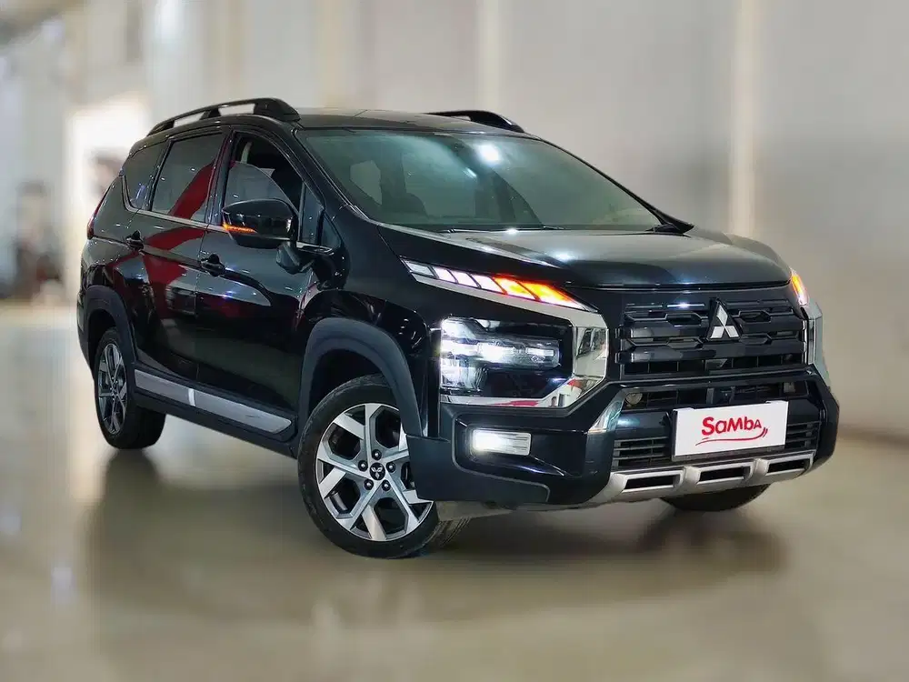 SUPER LIKE NEW !! XPANDER CROSS 1.5 PREMIUM CVT 2023