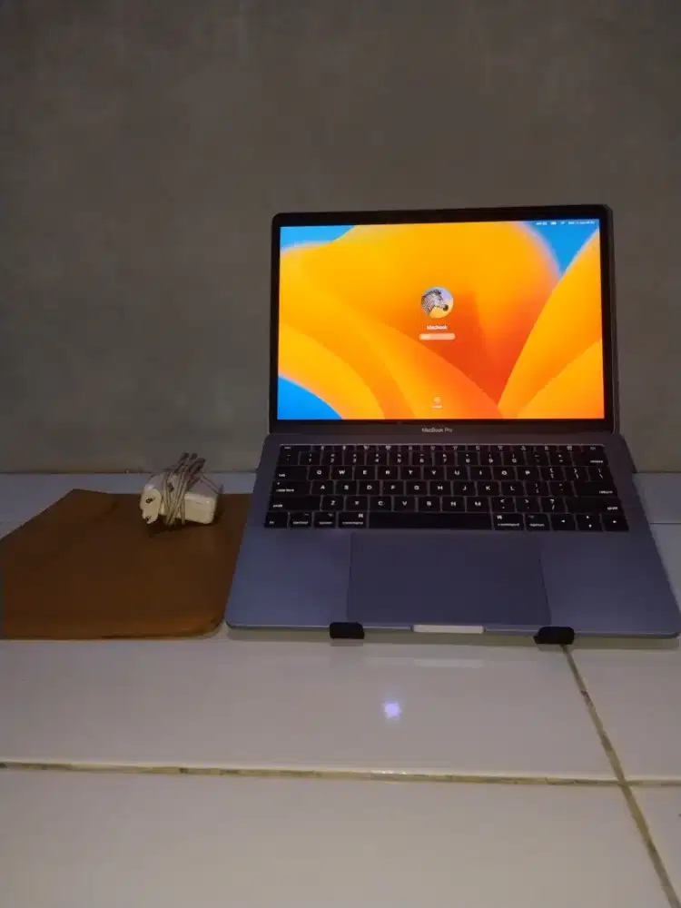 Macbook Pro 2017 13 Inch i5 Space Grey