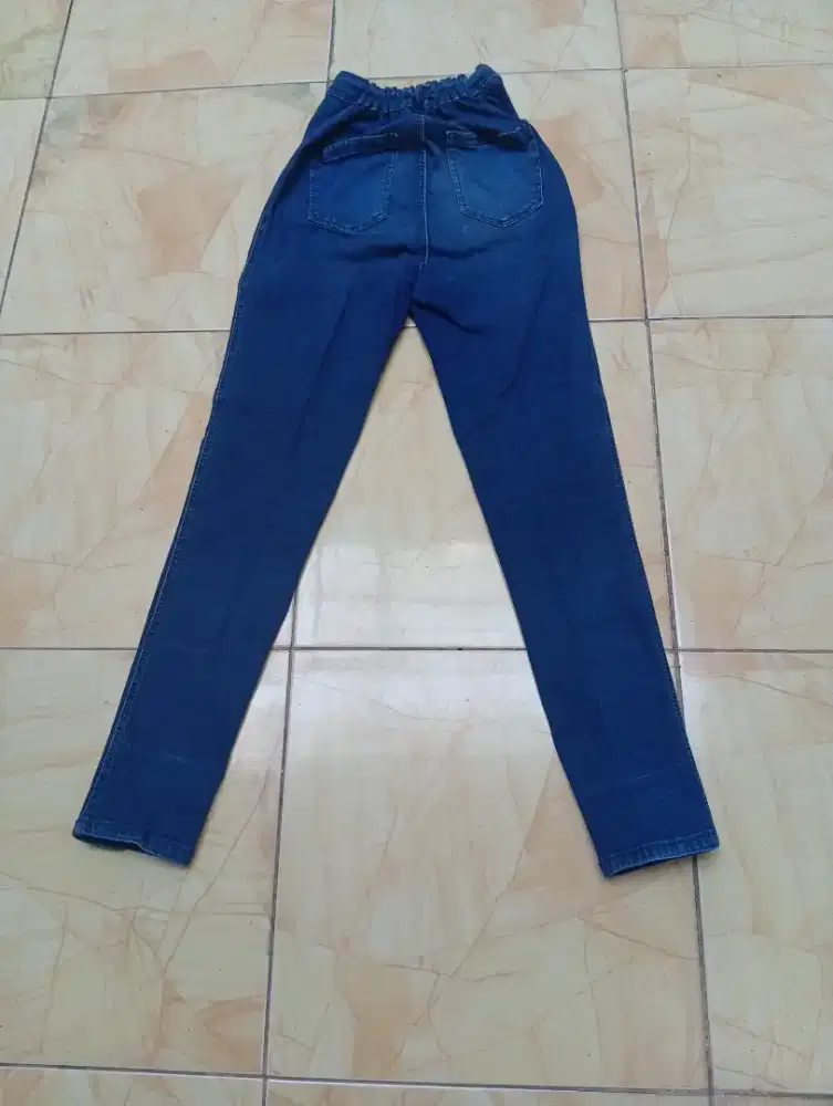 CELANA JEANS STREAT