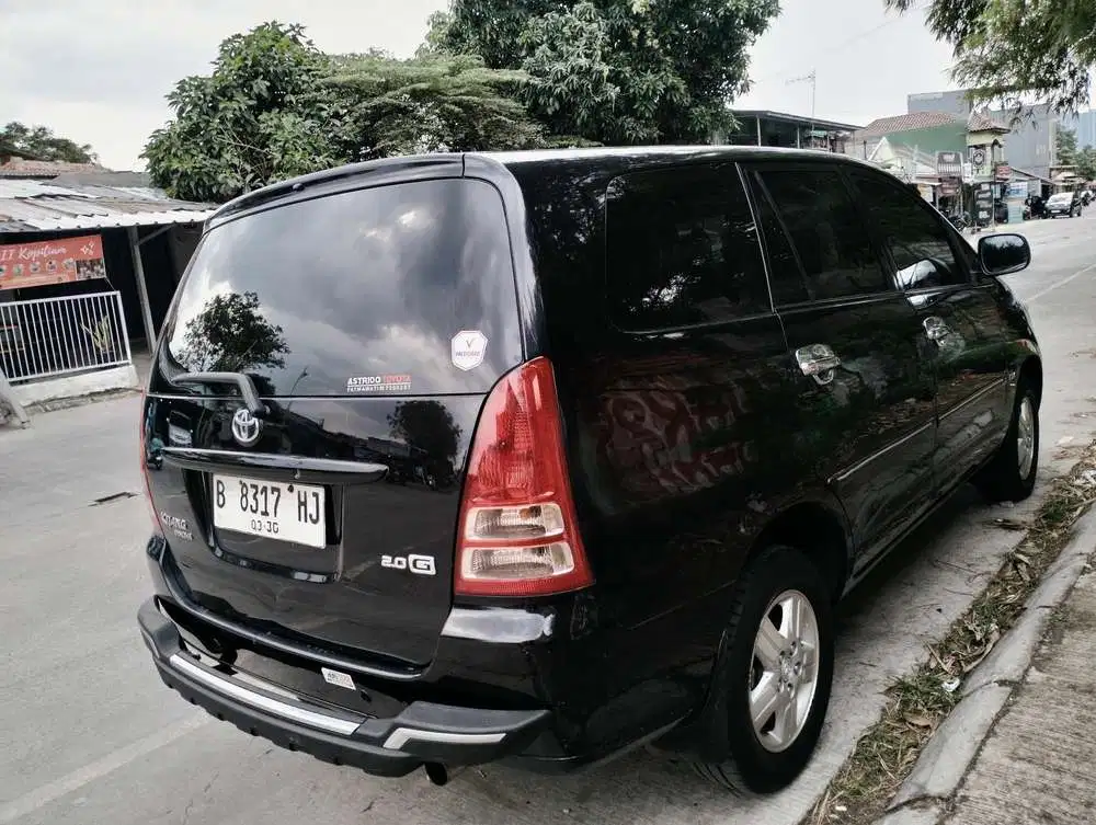 Toyota Kijang Innova 2005 Bensin