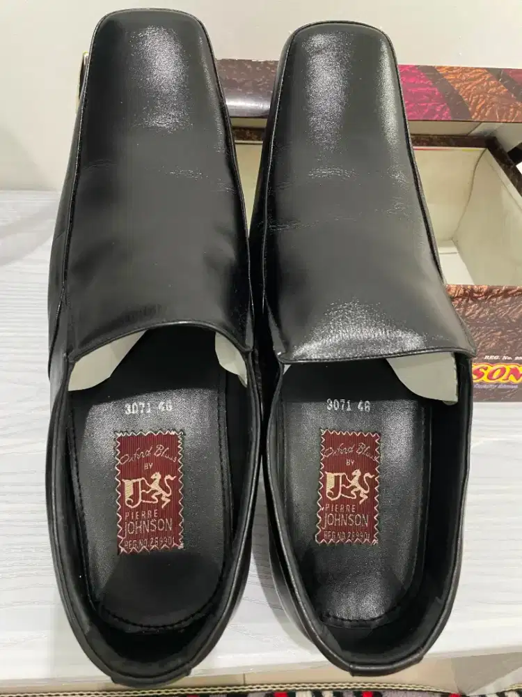 Prelove Pantofel Johnson Sepatu Kulit Hitam Pria uk 46
