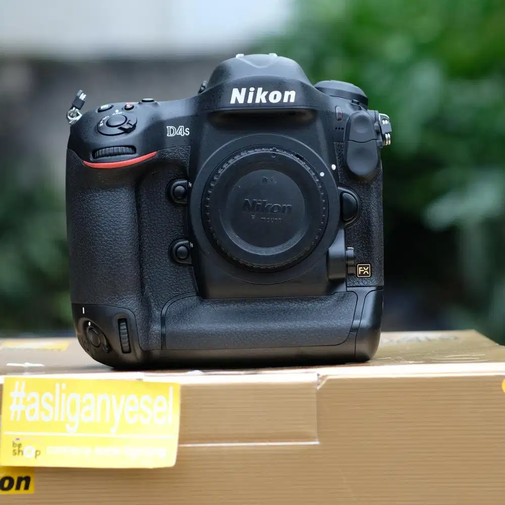 Nikon D4s Fullset Mulus Sc Low Asli No reset