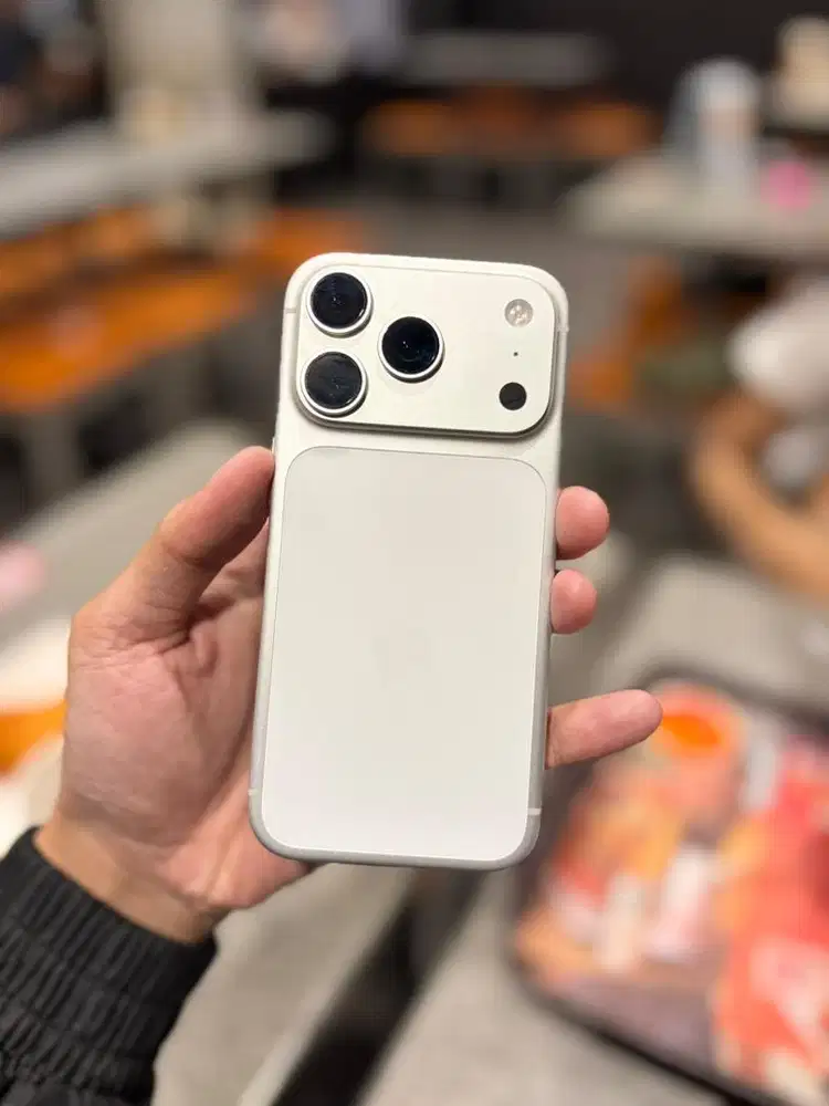Iphone 17 pro 256gb silver garansi ibox