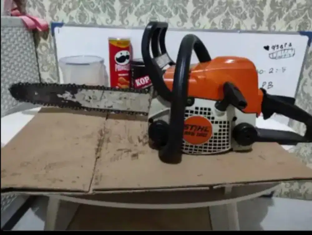 Jasa tebang pohon dan potong rumput