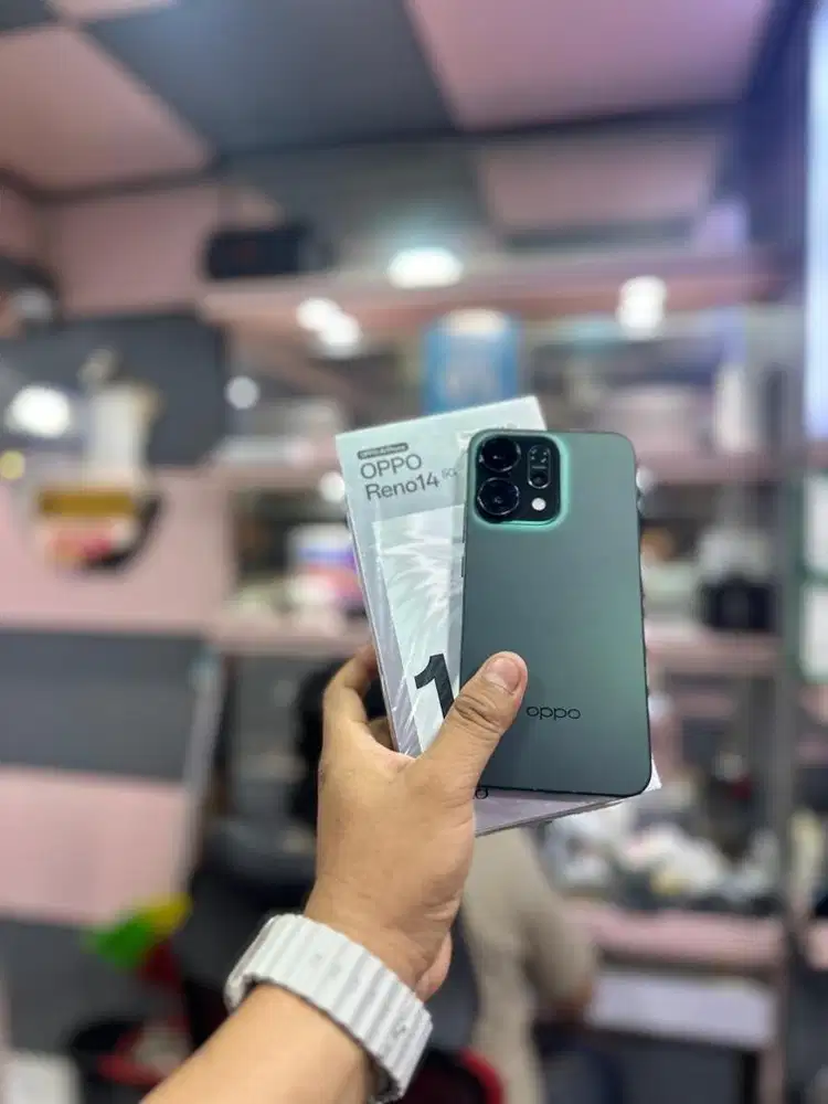 Oppo Reno 14 5G 12/256Gb Resmi Fullset Original 1 Bulan Pakai
