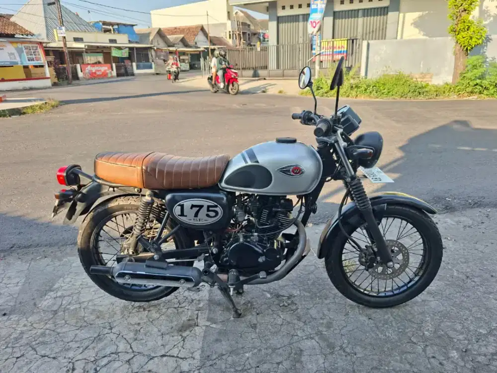 Dijual Kawasaki W 175 SE AB Bantul, Tinggal Pakai